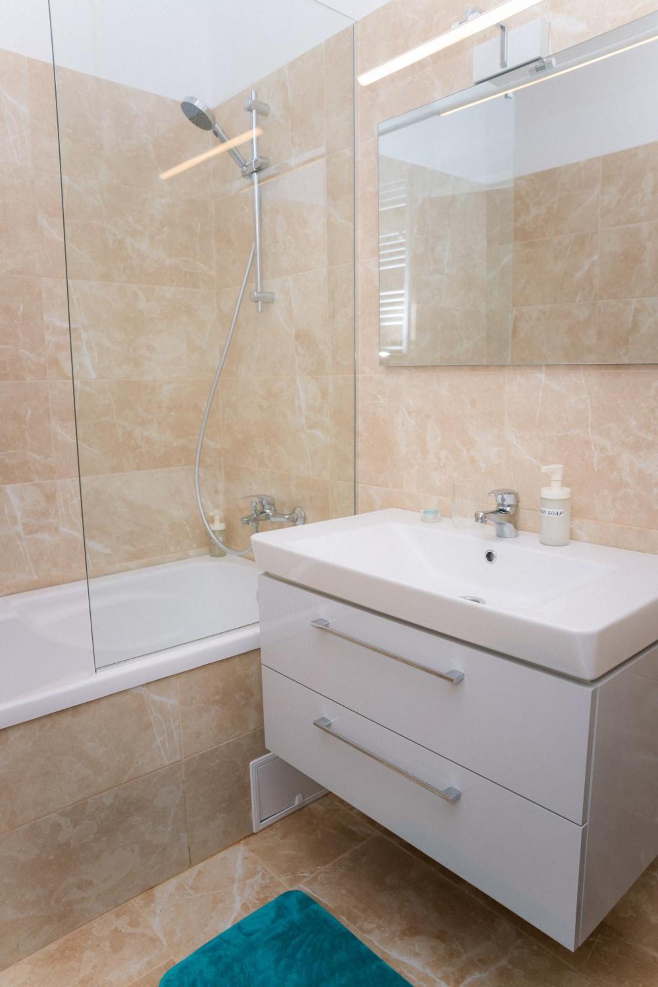 Elysian Urbanscape Brown, 2 Rooms, Near Bucharest Chiajna
